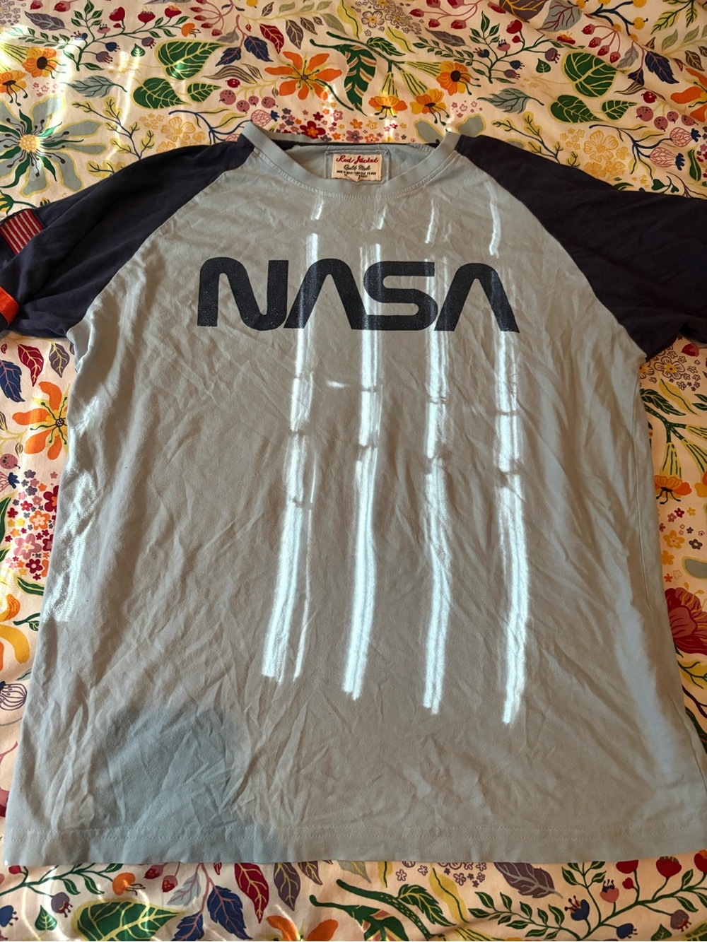 Red Jacket NASA tee size M